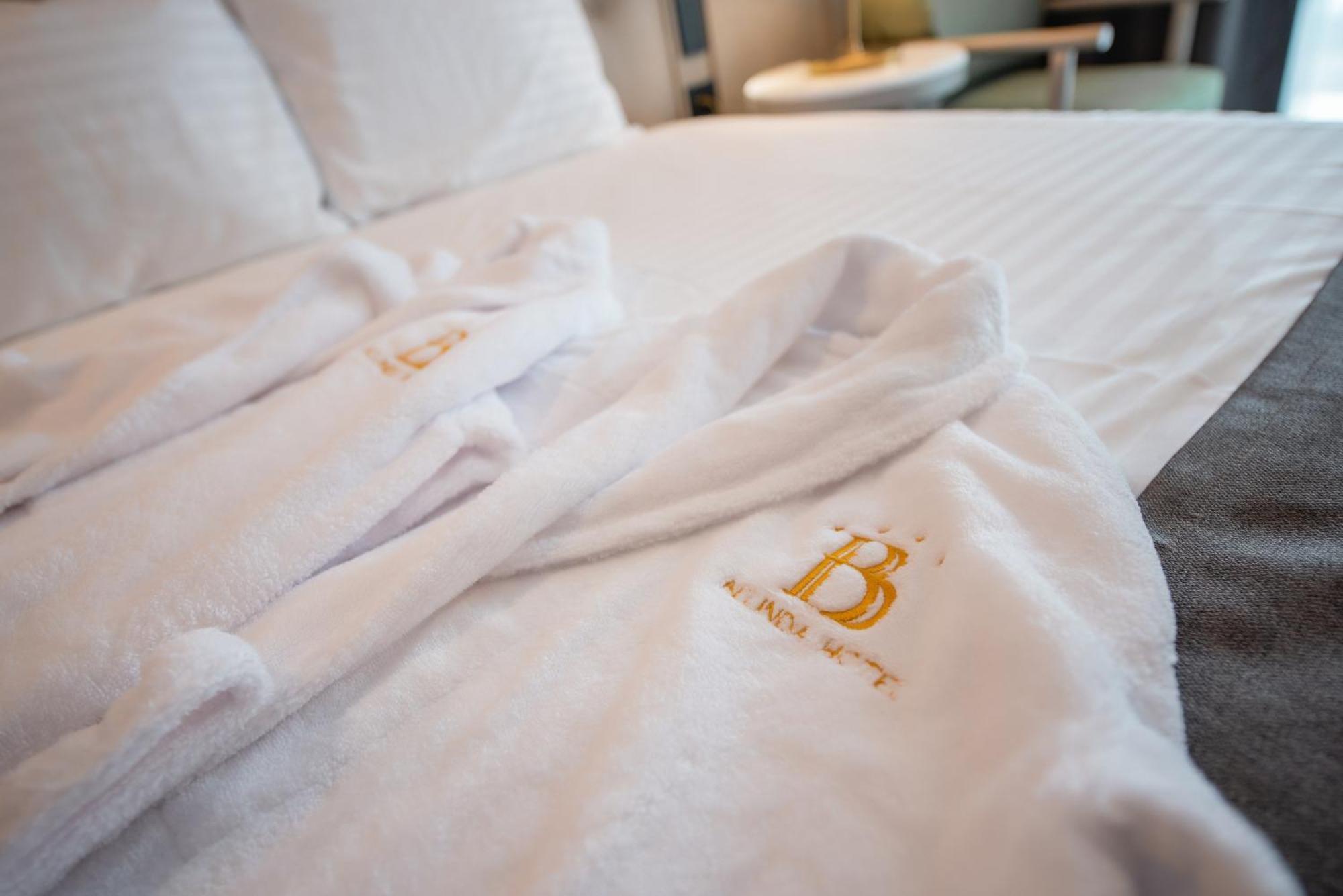 Belinda Hotel Mamaia Adults Only Exteriör bild