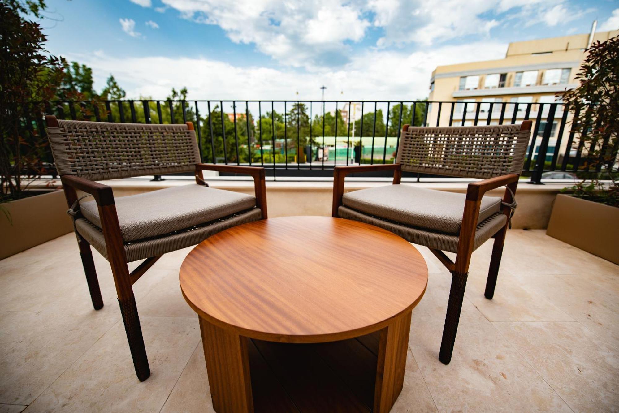 Belinda Hotel Mamaia Adults Only Exteriör bild