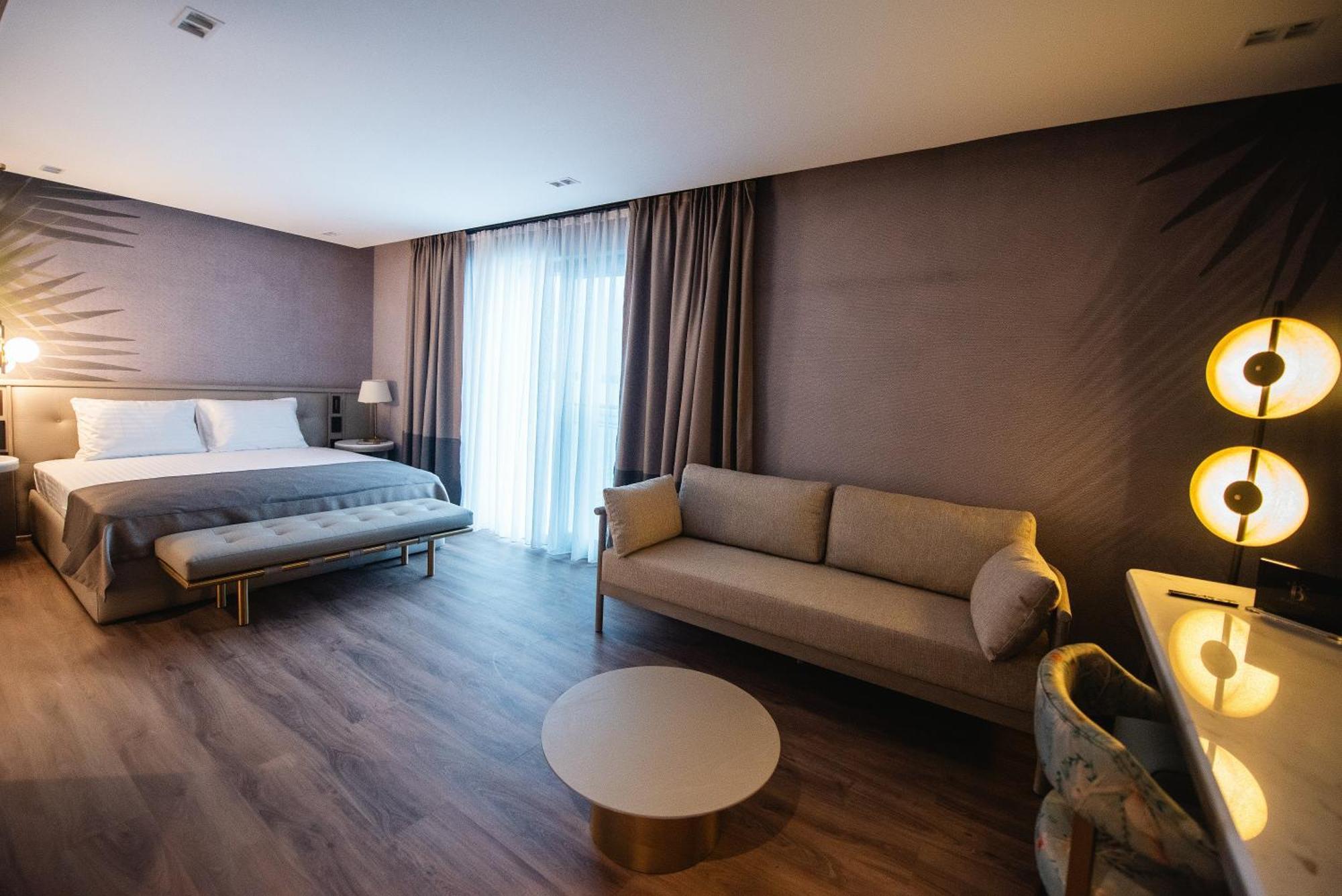 Belinda Hotel Mamaia Adults Only Exteriör bild