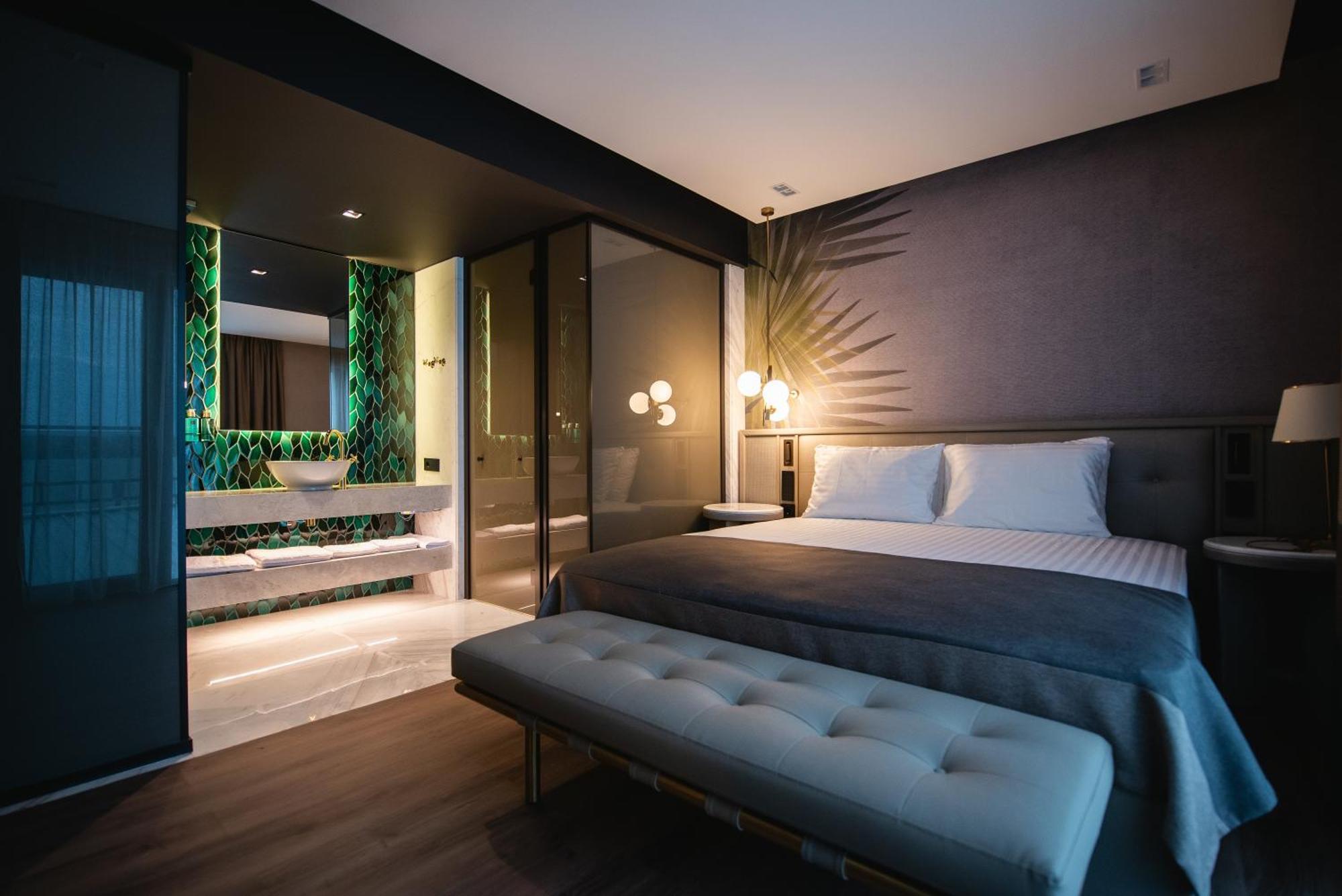Belinda Hotel Mamaia Adults Only Exteriör bild